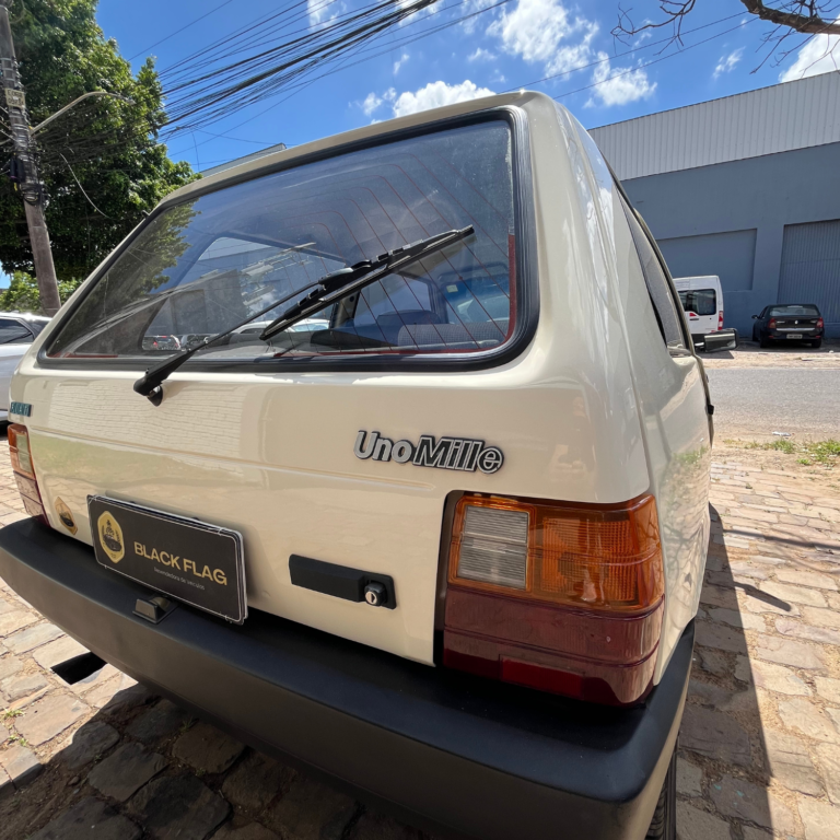 Uno Mille 92 Black Flag (14)