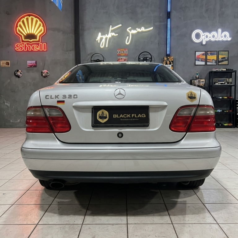 Mercedes CLK 320 Black Flag (2)