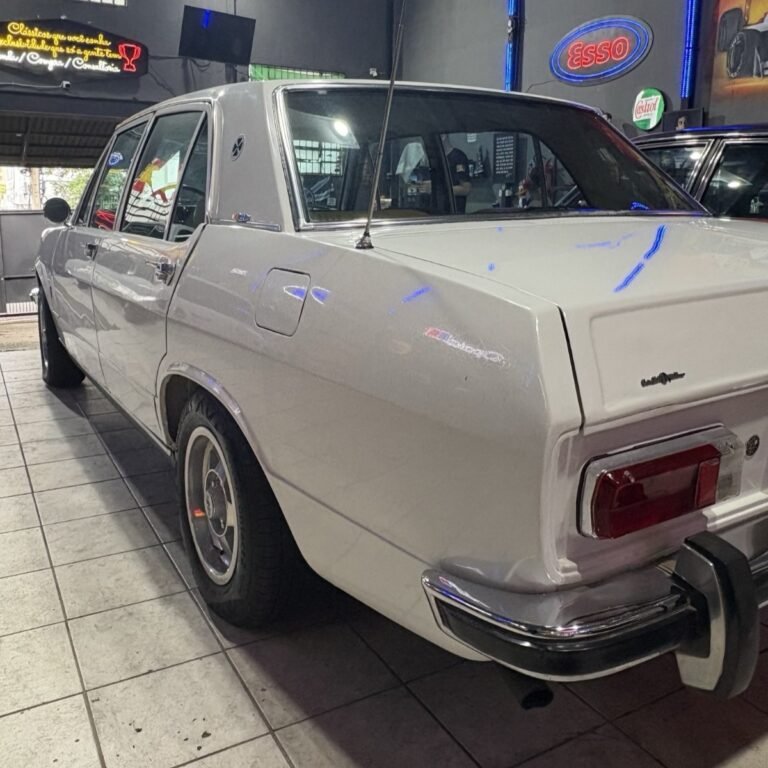 blackflagrs_Alfa Romeu 1976 (1)