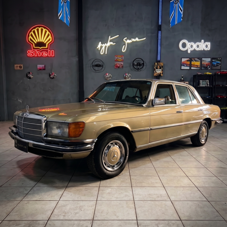 Mercedes-Benz 280S W116 1975 | Black Flag